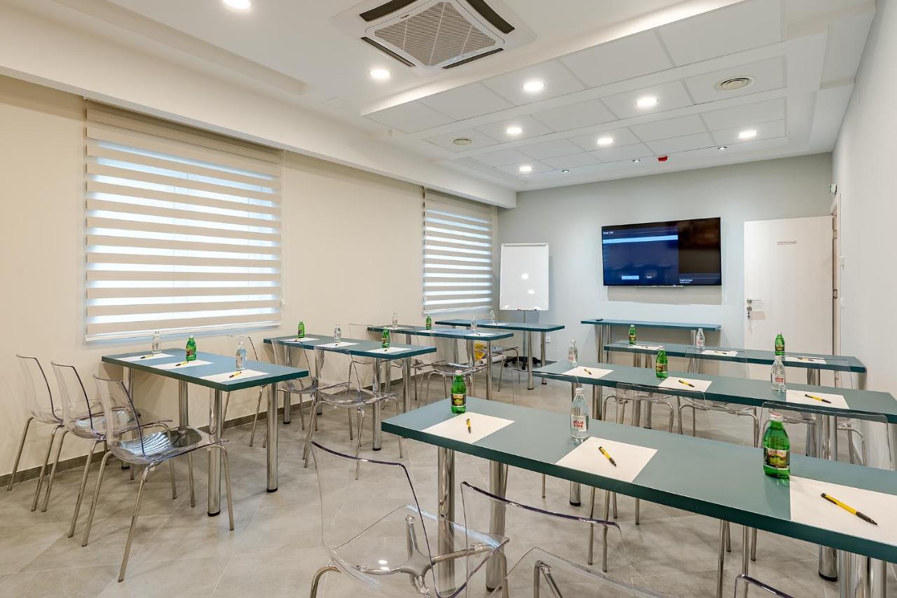 Rubicon Garni Hotel Kragujevac Exterior photo